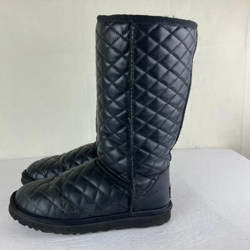 UGG Quilted Leather Tall Boots Womens 8 Black Shearling Lined Winter Designer